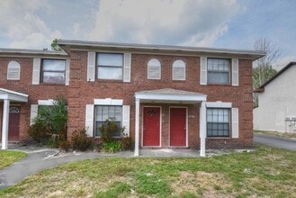 Building Photo - 2724 Gray Fox Ln