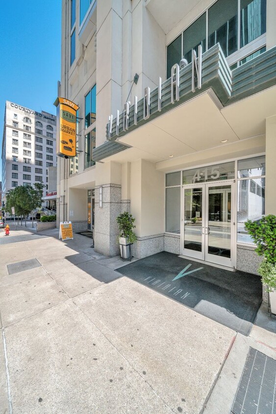 Foto principal - Prime location in the heart of downtown – ...