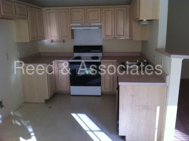 Building Photo - 5907 Port Harbor Dr