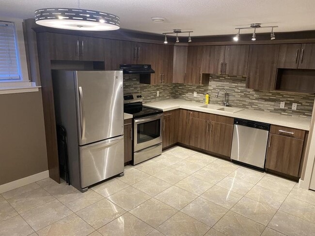 Building Photo - 2 bedroom in Grande Prairie AB T8V 4A7