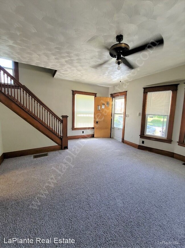 Building Photo - 3 br, 2 bath House - 643 Clark Street 1