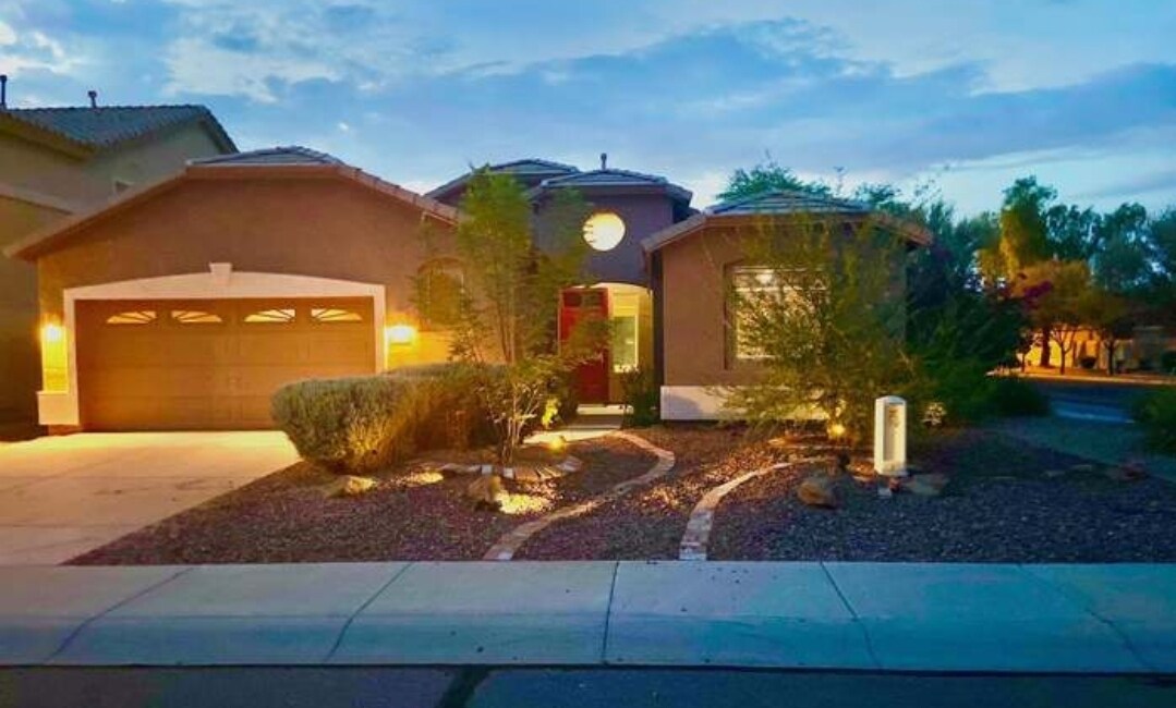 Primary Photo - 44214 W Yucca Ln