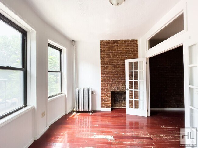 Building Photo - PROSPECT PLACE / Spacious 1-Bedroom / Grea...