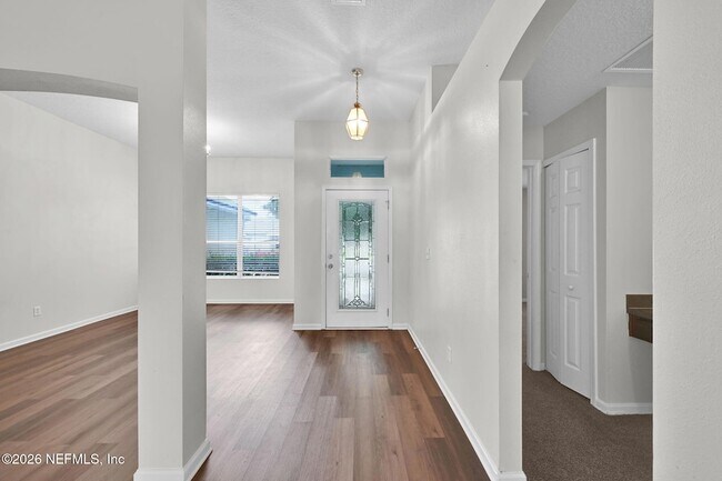 Foto del edificio - 10810 Stanton Hills Dr E