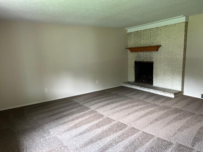 Building Photo - 1194 Bryce Ave