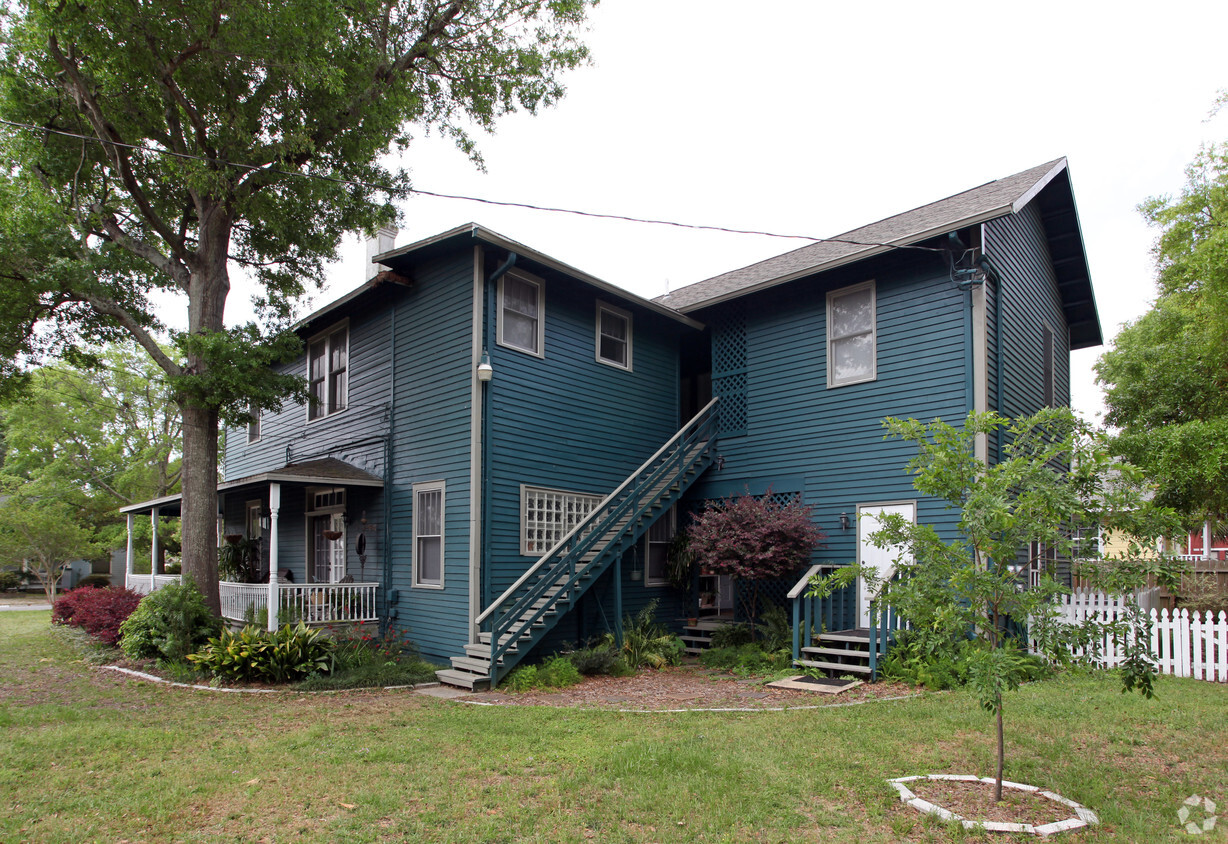 Foto principal - 1224 E Strong St