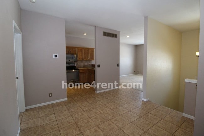Building Photo - 1202 N Mart-way Dr