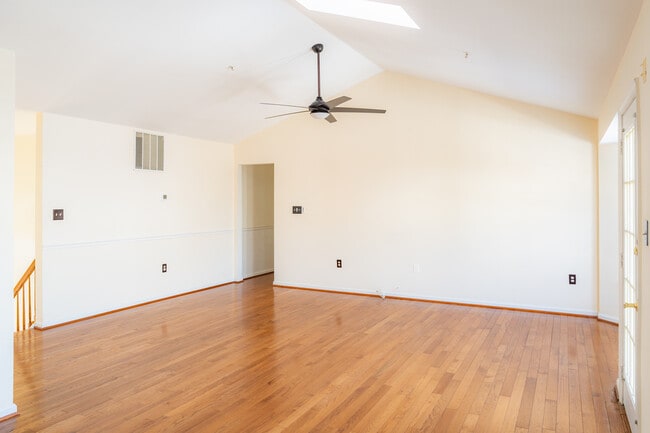 Building Photo - 1111 Merganser Ct