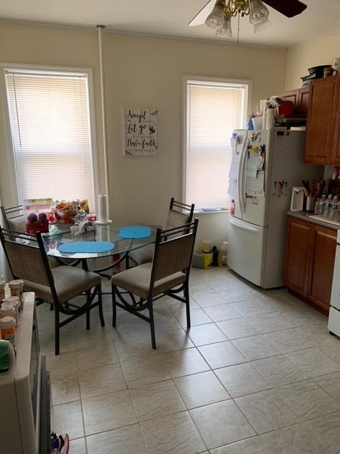 Foto del edificio - 60-07 56th Rd