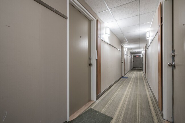Photo du bâtiment - 800 Richmond St W