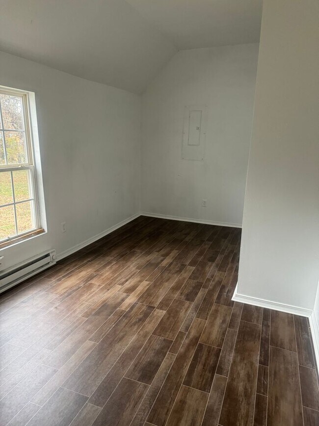 Foto del edificio - Clean cute  3 bedroom 1 bath home