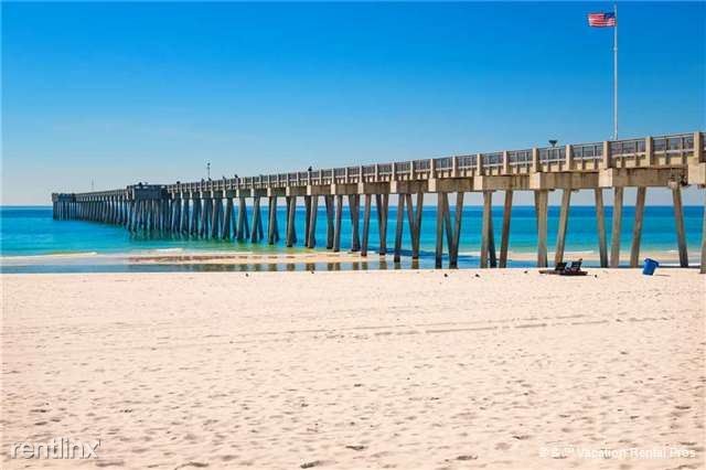 Foto del edificio - 17757 Front Beach Rd