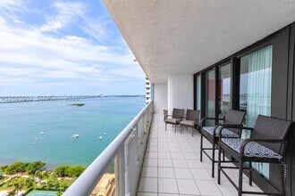 Building Photo - 1717 N Bayshore Dr
