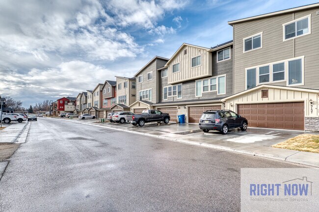 Building Photo - 3125 N Network Ln