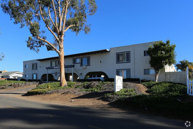 Primary Photo - 1201 N Vulcan Ave