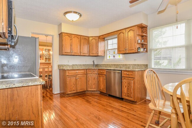 Foto del edificio - 7200 Hopkins Ct