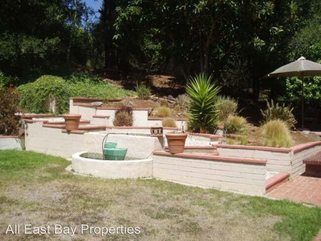 Building Photo - 4373 Sequoyah Rd