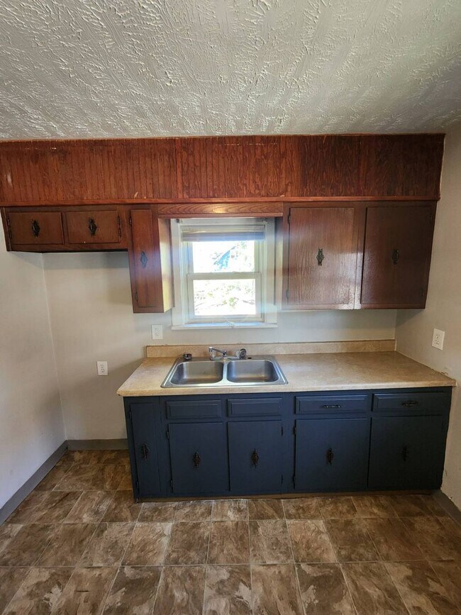 Foto del edificio - 11805 Dove Ave