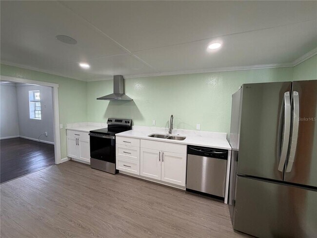 Foto del edificio - 1725 Fairview Shores Dr