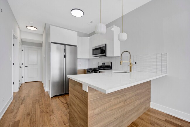 Foto del edificio - 2350 S Leavitt St