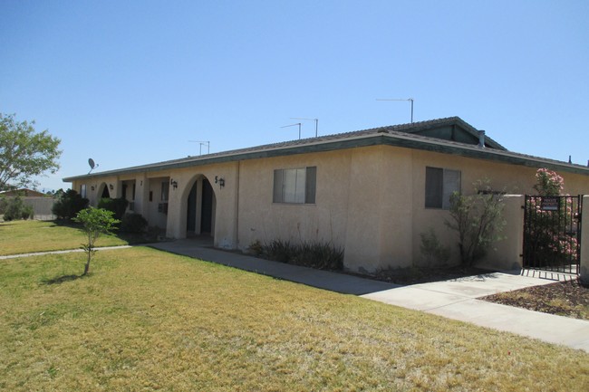 Building Photo - Erin Apartments