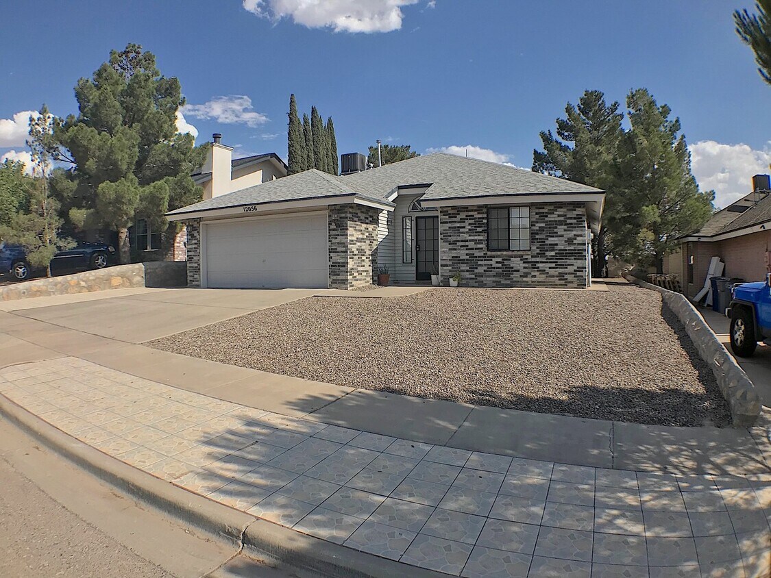Primary Photo - East El Paso 3 bed Refrig A/C