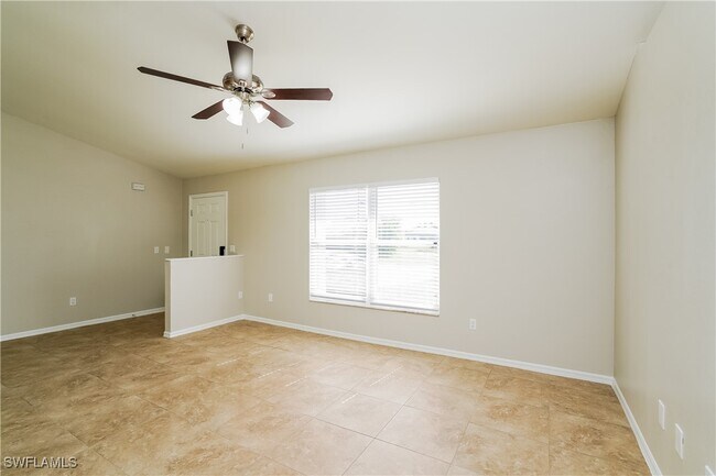 Foto del edificio - 820 SW 11th Ct