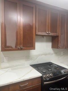 Foto del edificio - 2304 Strauss St