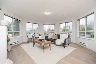 Building Photo - 14960 102A Av