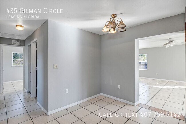 Foto del edificio - 435 Gilman Cir