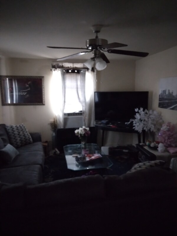 Foto del edificio - 4755 Suncrest Rd
