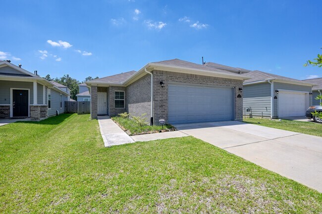 Foto del edificio - 16626 Moss Ln