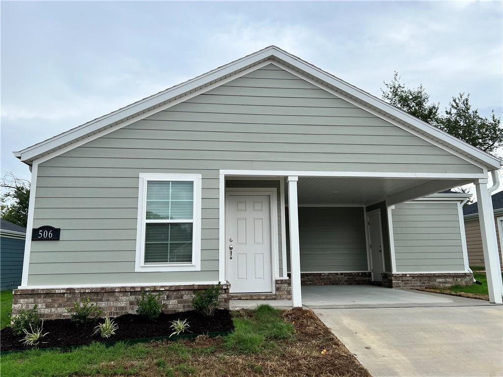 Primary Photo - 506 N Cresswell Dr