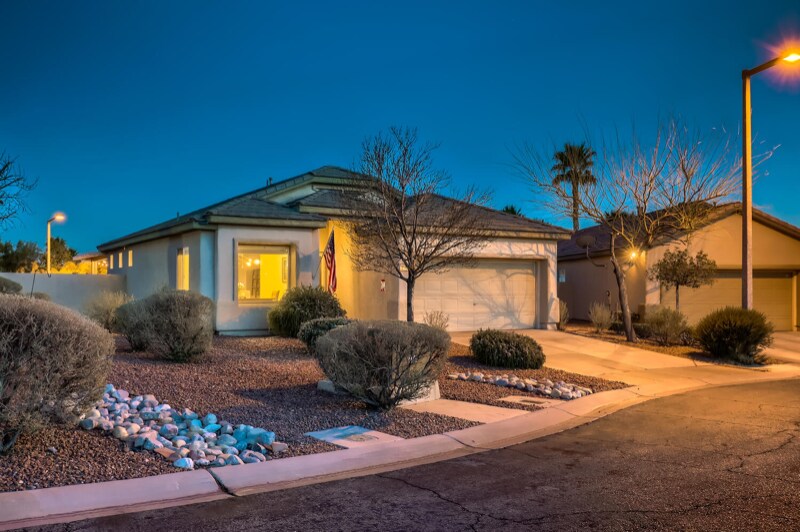 Foto principal - 3294 Bronze Leaf St