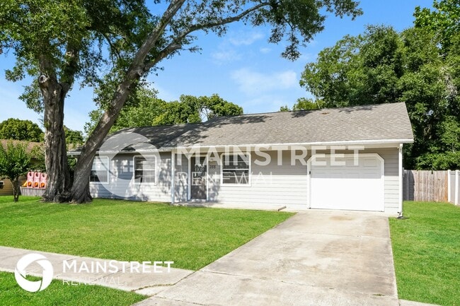 Building Photo - 355 Summerset Dr