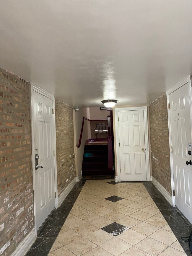 Foto del edificio - 7010 S Merrill Ave