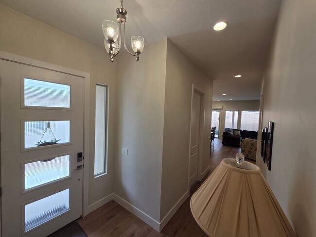 Foto del edificio - 1212 Hopewell Dr