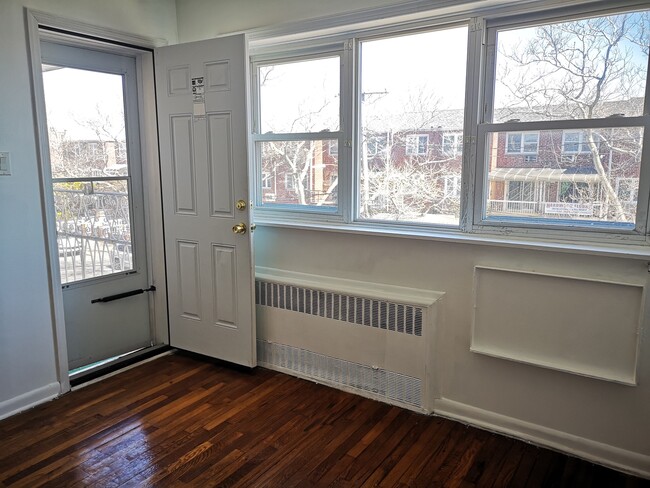 Building Photo - 2078 E 56th St