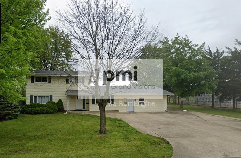 Primary Photo - 2151 11th St