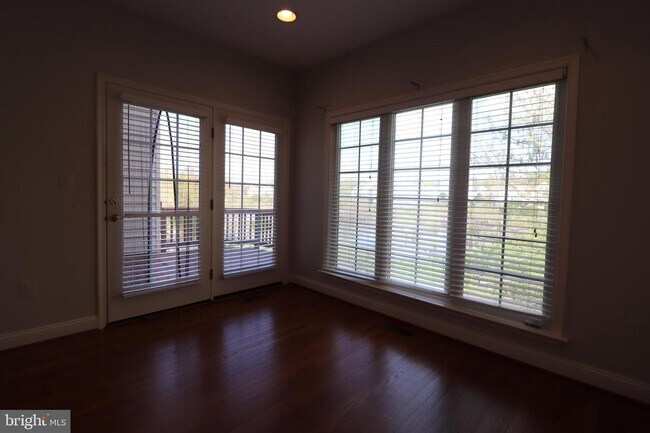 Building Photo - 5368 Blue Aster Cir