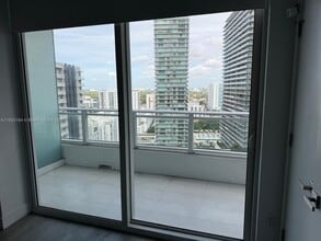 Building Photo - 1080 Brickell Ave