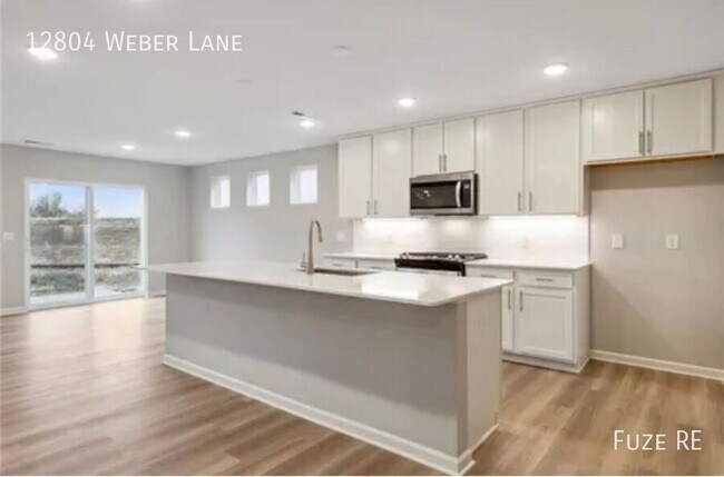 Foto del edificio - 12804 Weber Ln