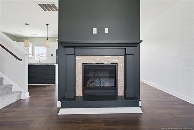 Building Photo - 1717 Stackhouse Dr