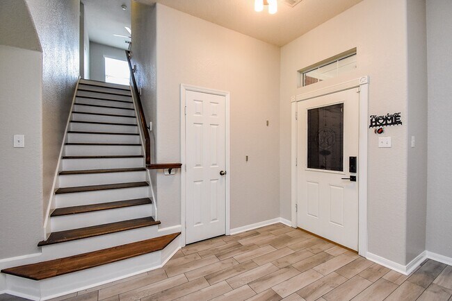 Foto del edificio - 14615 Cypress Cottage Ct
