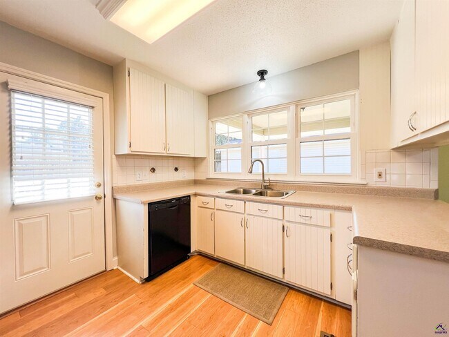 Foto del edificio - 1205 Morningside Dr