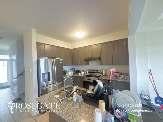 Building Photo - Spacious 3-Bedroom Detached Home with Garage & Backyard – Hamilton
