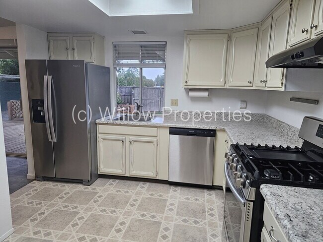 Foto del edificio - 3 bedroom rambler in Steilacoom