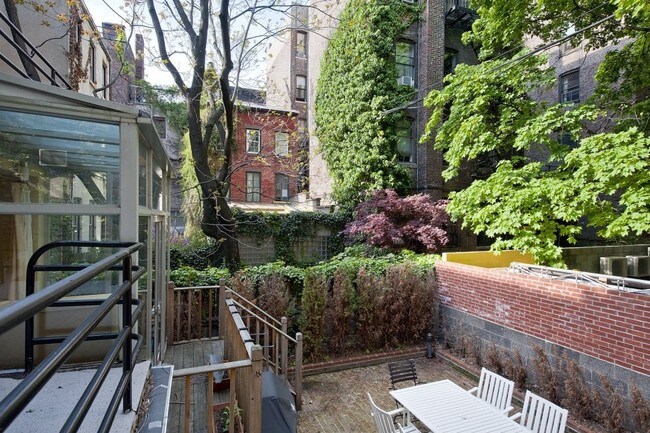 Building Photo- Garden - 36 Bedford St
