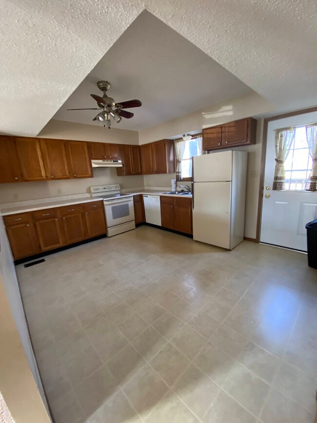 Foto del edificio - 2 br, 1.5 bath House - 7 Dubois