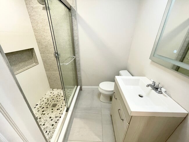 Foto del edificio - 108 Buttonwood St
